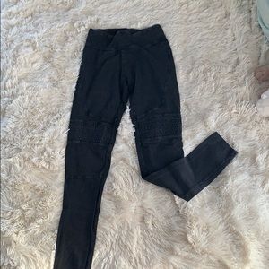 XS BP BLACK LEGGINGS WITH DETAIL STITCHING